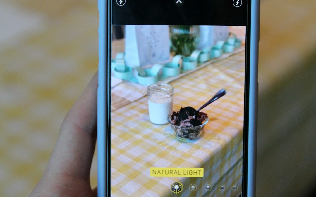 How to Half Swipe on Snapchat Without Being Seen