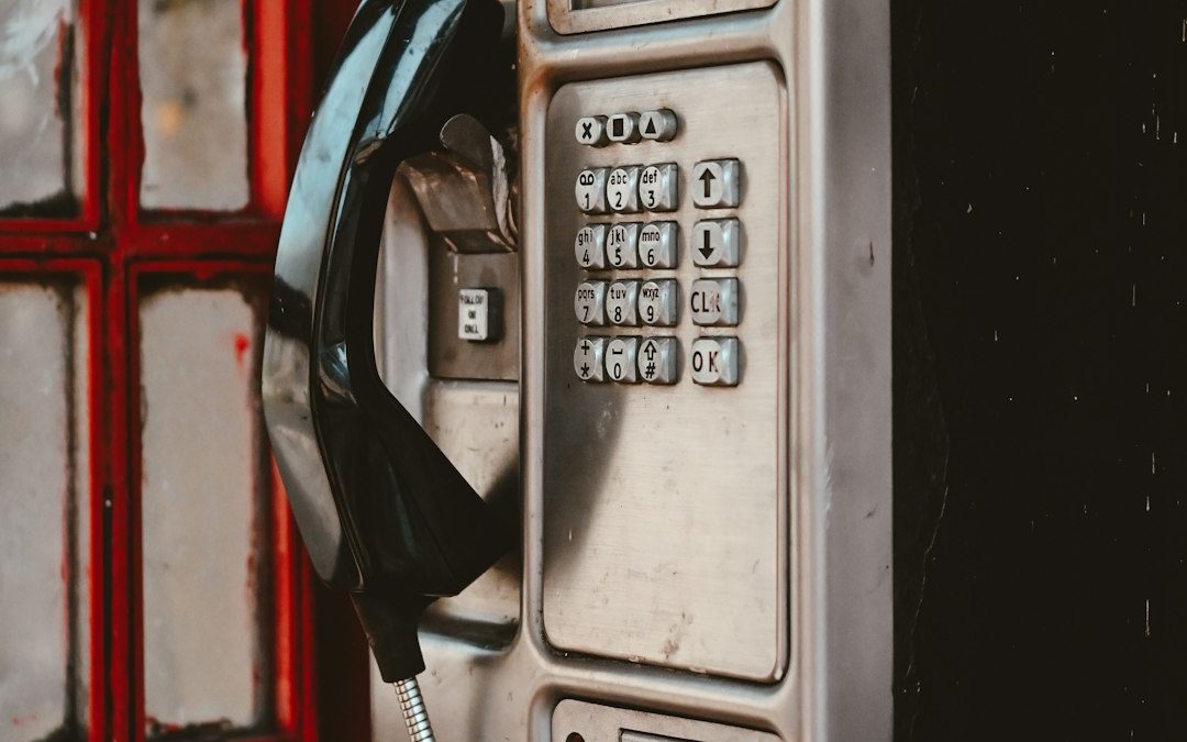 0800 033 8055 UK Freephone Call Warning: How To Avoid Scams And Protect Your Data