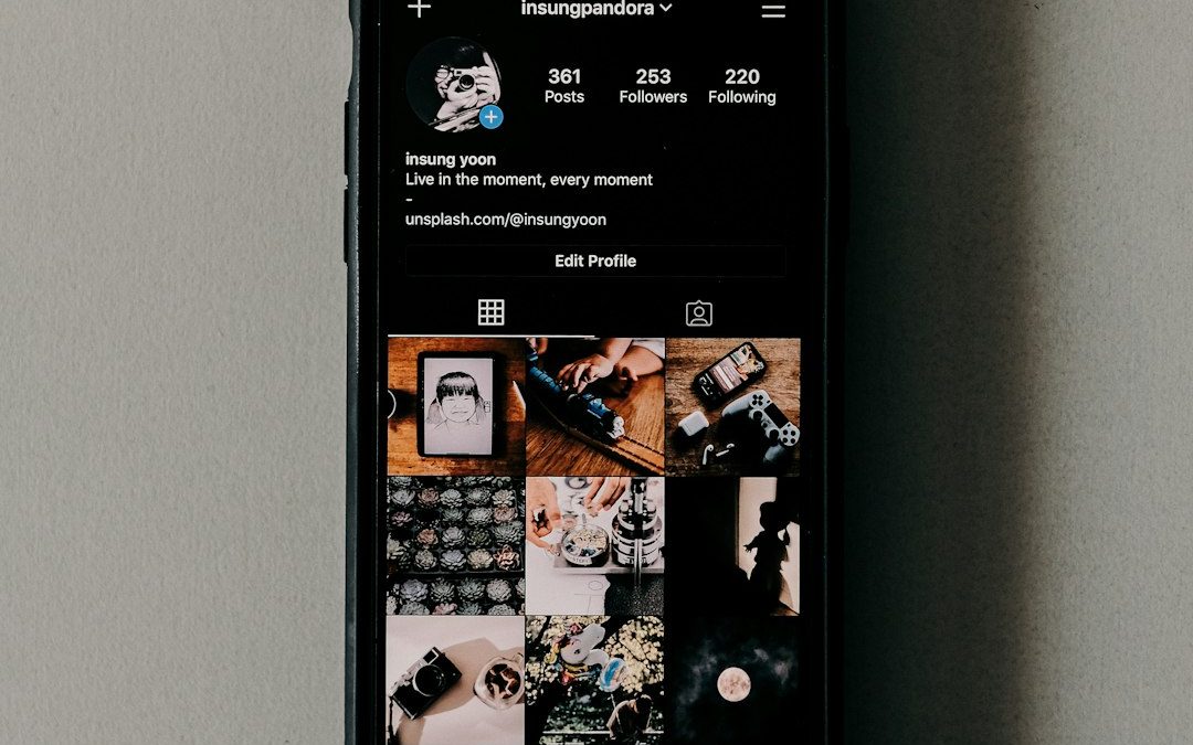 Instagram Automation: A Complete Guide to Automating Instagram Content, Scheduling, Engagement, and Repetitive Marketing Tasks